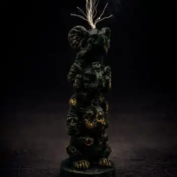 Зелёная Свеча «Слон Символ»