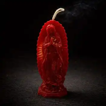 Qırmızı Müqəddəs Ana Şamı