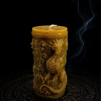 Sarı “Əjdaha Gücü” Şamı